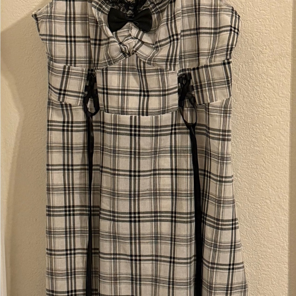 Rosegal Black and White Mock Neck Sundress
